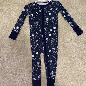 Little sleepies skeleton dance zippy.